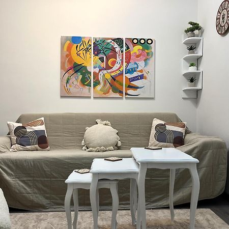 Main Street Retreat Apartment With Free Parking Сараево Екстериор снимка